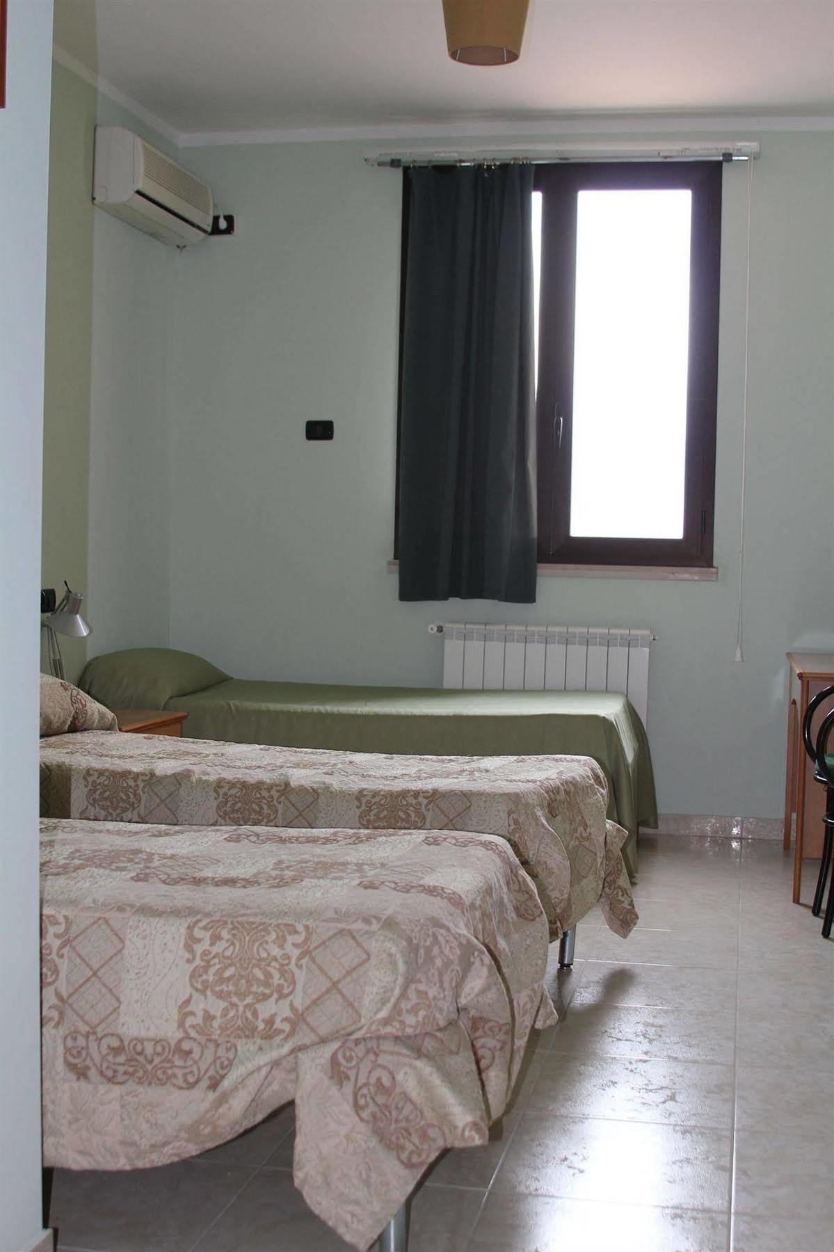 Agriturismo Silos Agri 圣塞韦罗 外观 照片